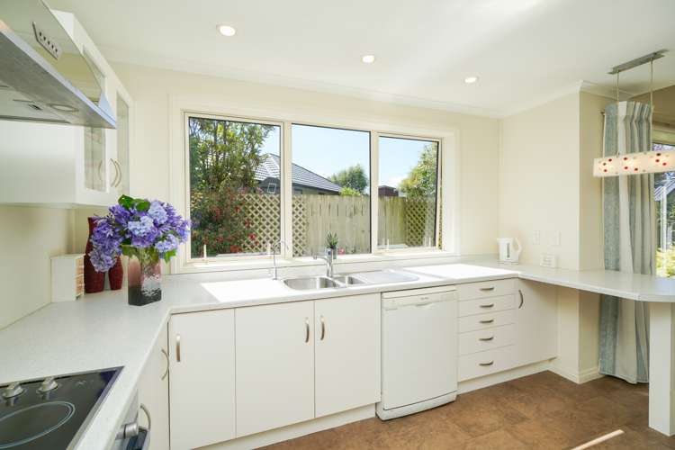 64 Glenroy Park Drive Waikiwi_5