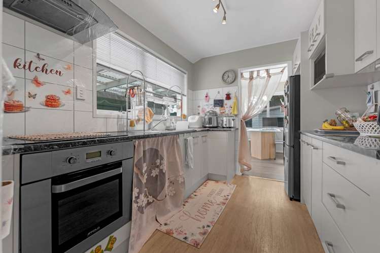 12 Suwyn Place Weymouth_15