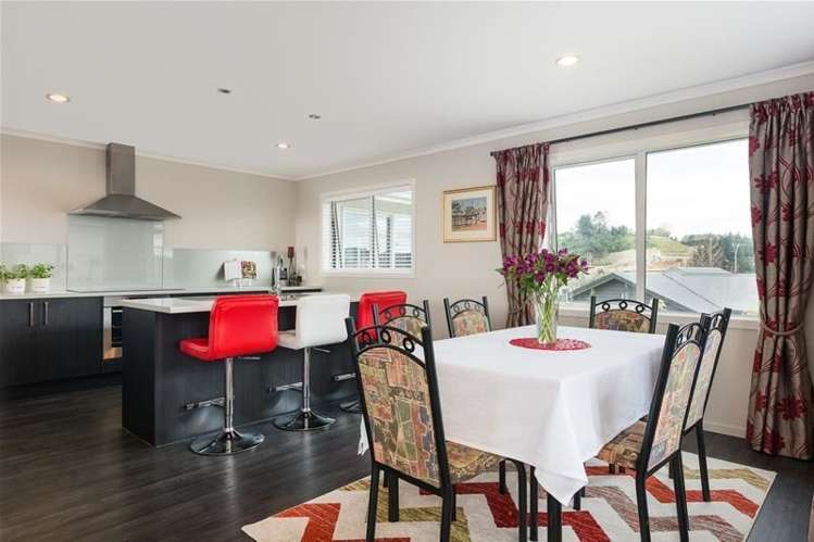 5 Ellesmere Close Pyes Pa_5