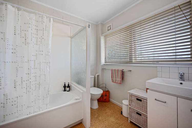 3/77 Old Lake Road Narrow Neck_17