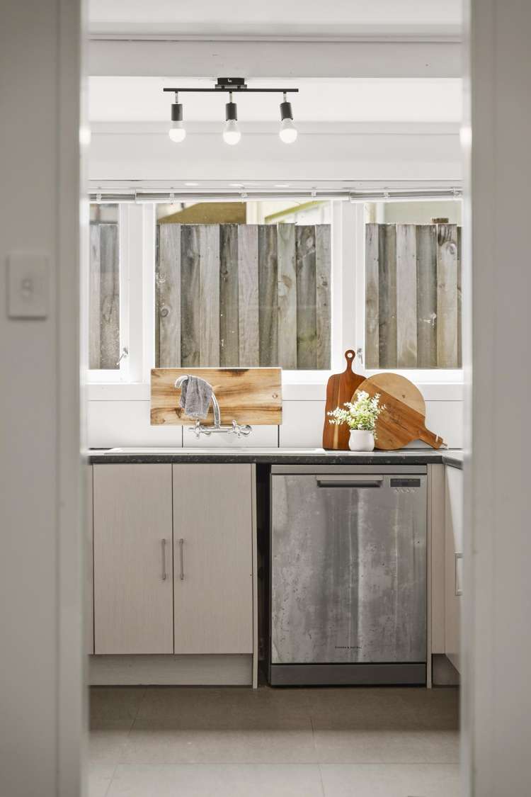 27 Takapu Street Matua_12