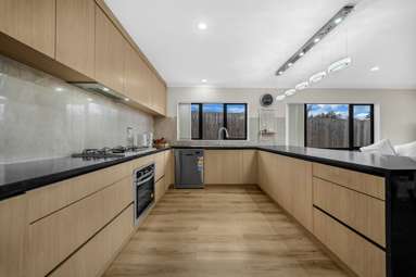 25 McCracken Road_4