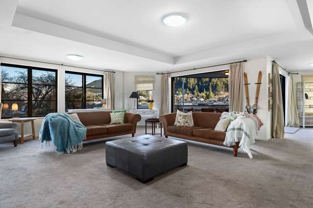 Luxurious Living or Investment with Immediate Returns