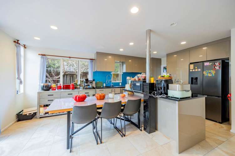 2/4a Bracken Avenue Takapuna_5