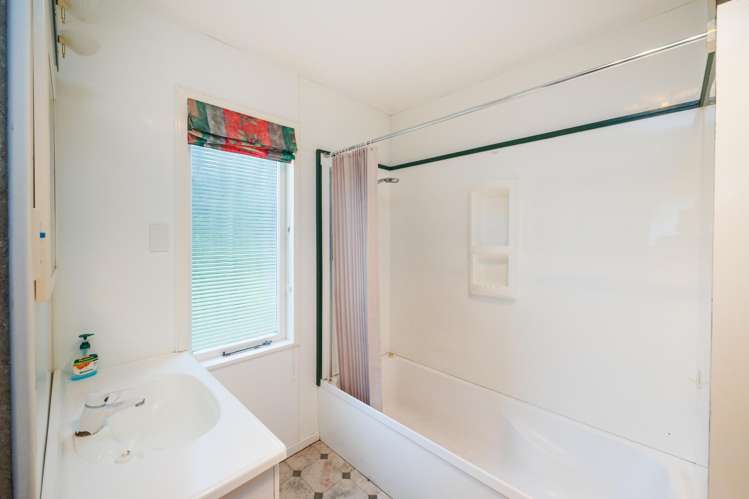 111 Koputara Road Himatangi Beach_16