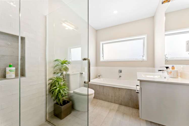 9 Tirohanga Crescent Stanmore Bay_16