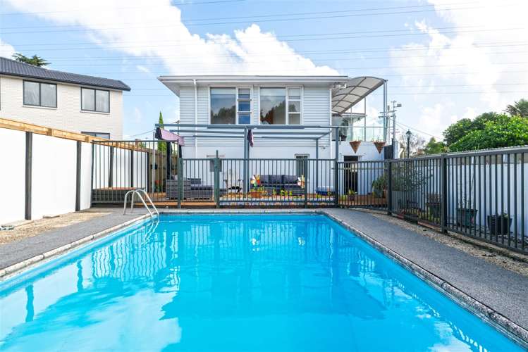 19 Marlene Avenue Te Atatu South_19