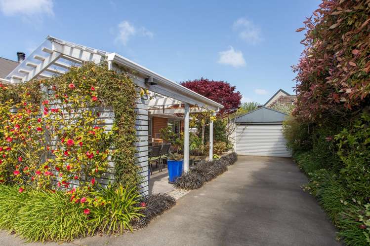 49B Ambleside Drive Burnside_15