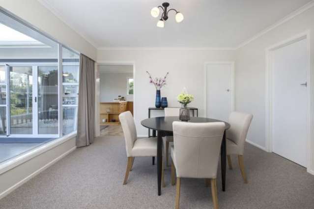 21 Swan Crescent Pakuranga_3