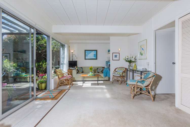 8/18 Parr Terrace Castor Bay_7