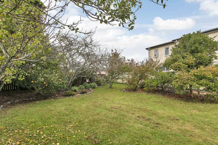 126 Hutchinson Avenue New Lynn_17