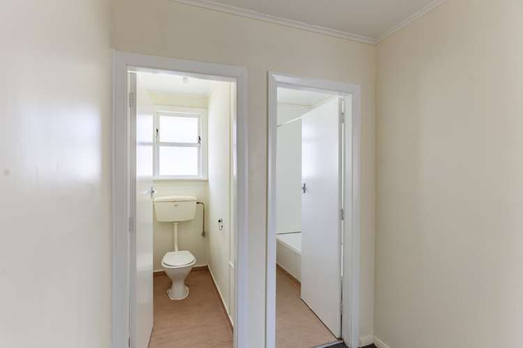 916 Bledisloe Street Raureka_9