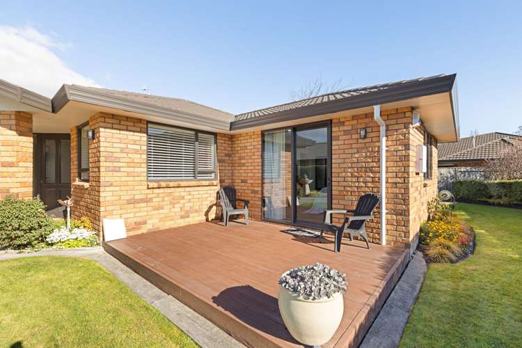 6 Liberty Grove Kelvin Grove_22