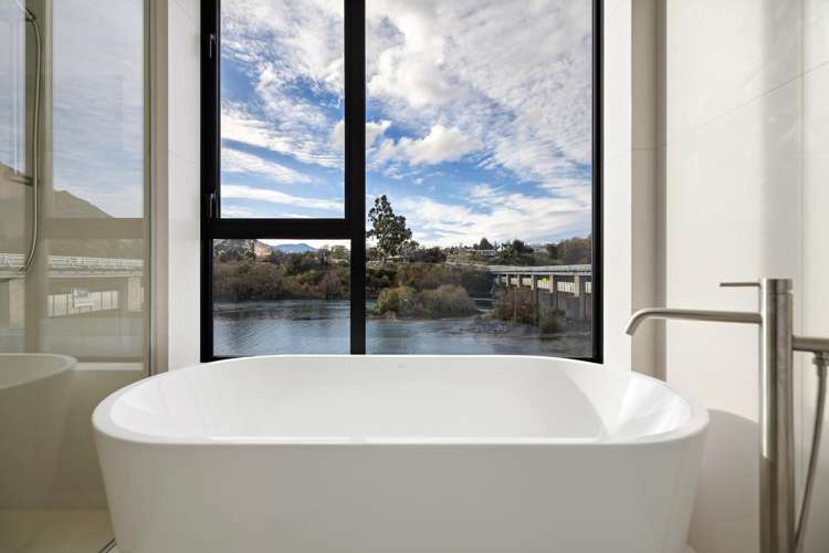 11B William Rees Place Kelvin Heights_13