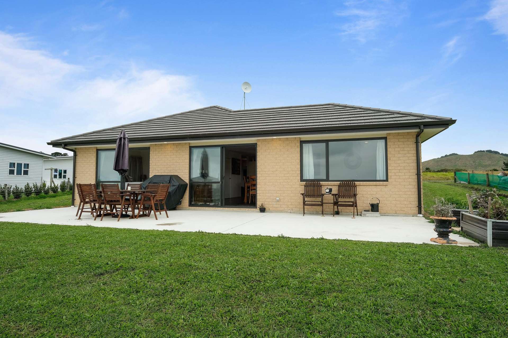 10 Waihinahina Way Mahia_0