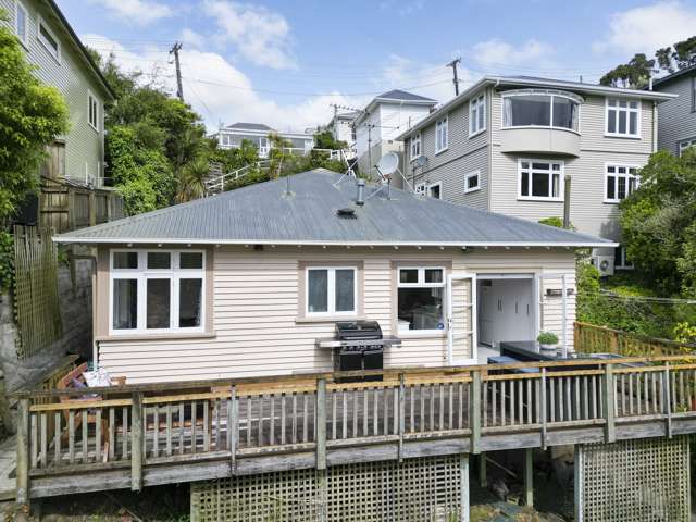 20 Fernhill Terrace and 19 Weld Street Wadestown_3