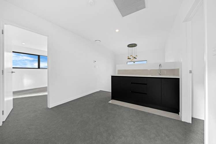 16 Gertrude Cole Road Clarks Beach_18