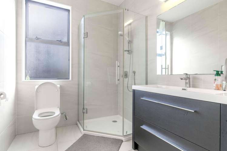 9 Caldera Drive Long Bay_24