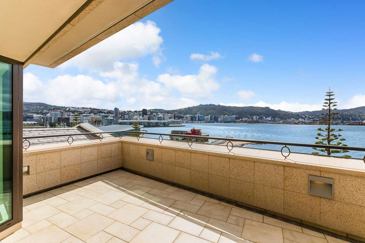 9/166 Oriental Parade_1