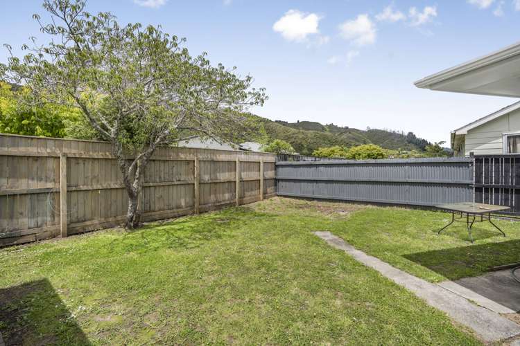 11 Dewsbury Grove Wainuiomata_14