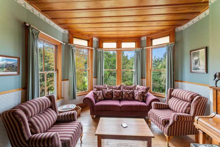 121 Pretty Bridge Valley Road Wakefield_5