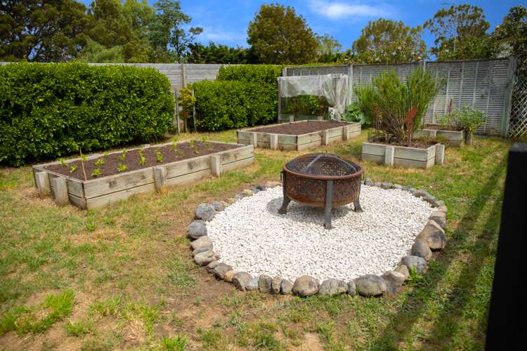 10 Maple Lane Martinborough_18