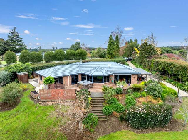 Peaceful Lifestyle Retreat in Rural Aongatete