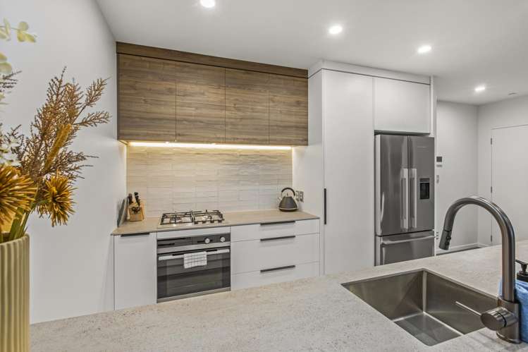 4/2 Stewart Street Raglan_9