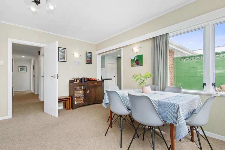 5 Surrey Street Tawa_11