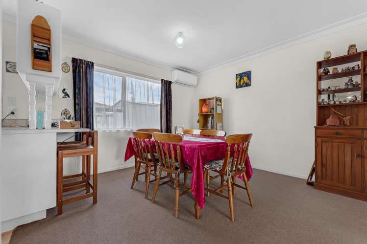 2/10 Duke Street Papakura_3