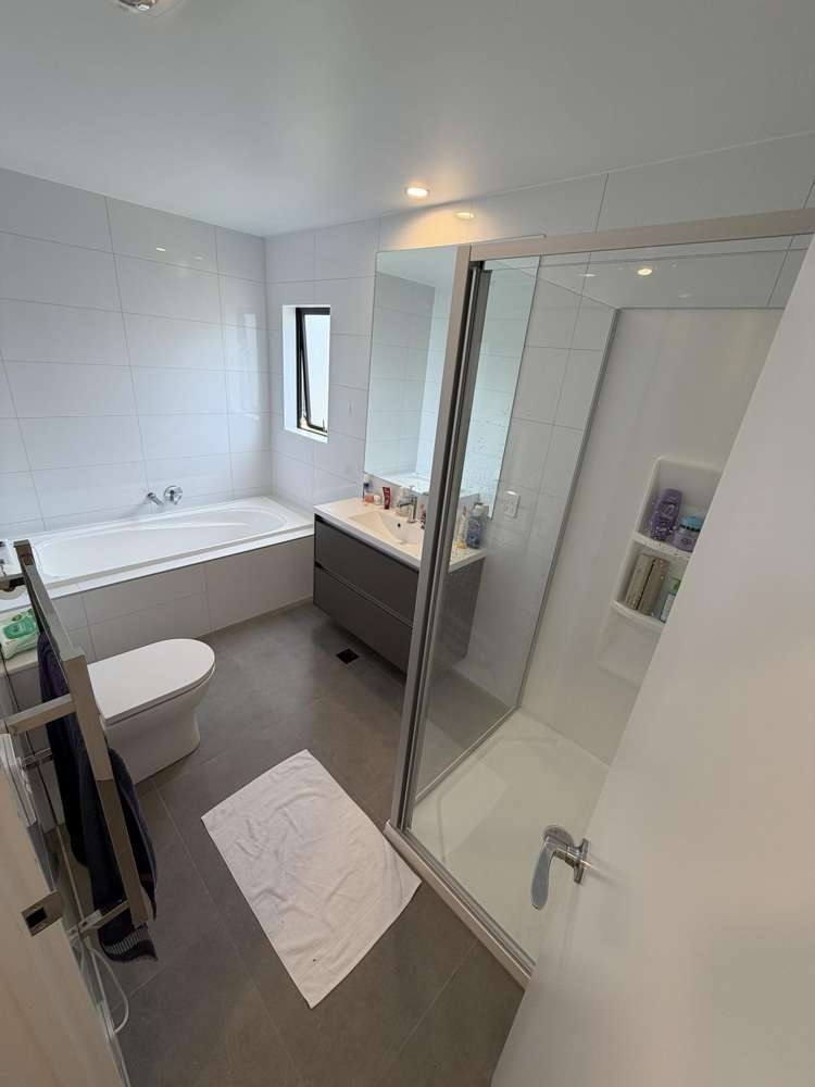 4 Rautahi Street Flat Bush_14