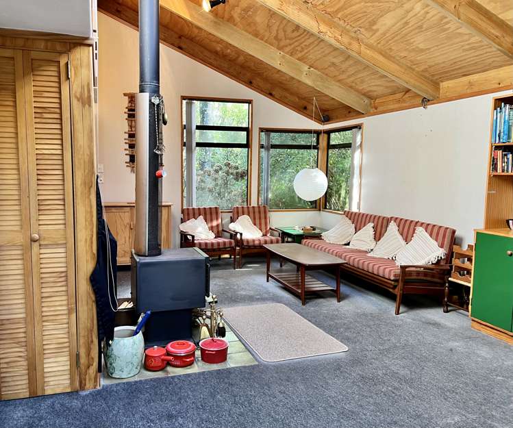 12 Huriwaka Street Kuratau_3