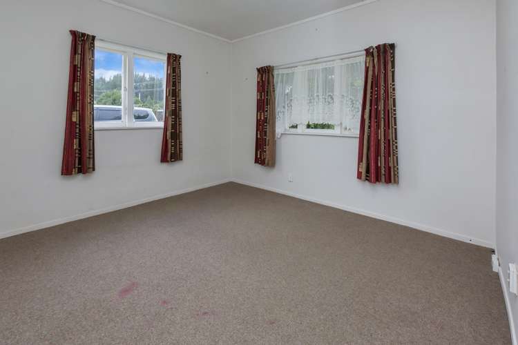 1 Buchanan Street Hikurangi_11