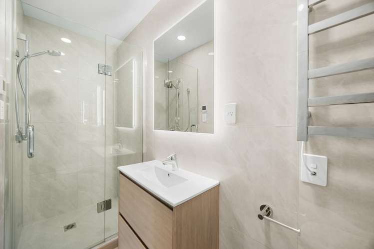 2A Janome Place Bucklands Beach_14