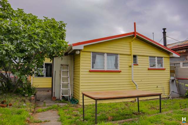 21 Thompson Street Greymouth_4