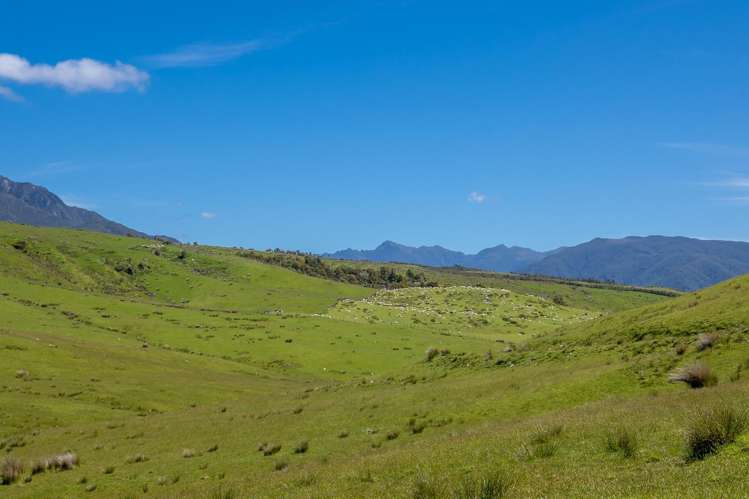 220 Quartz Range Road Bainham_17