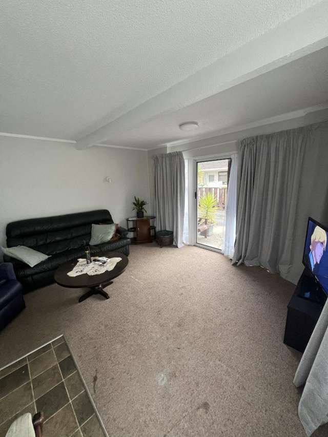 1/875 Heaphy Terrace 1055_3