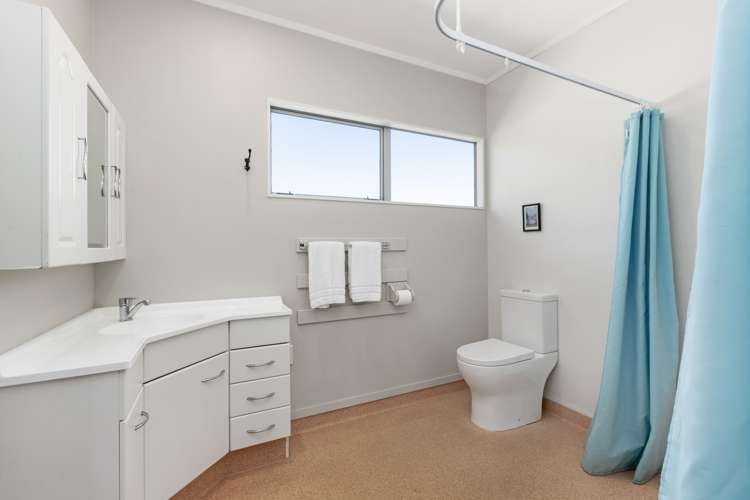 25E Violet Street Raglan_8