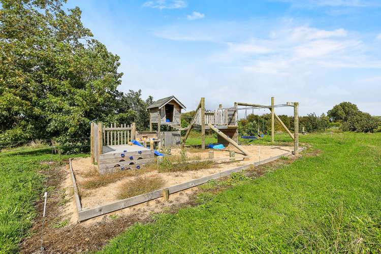 23 Metcalfe Road Ngahinapouri_29