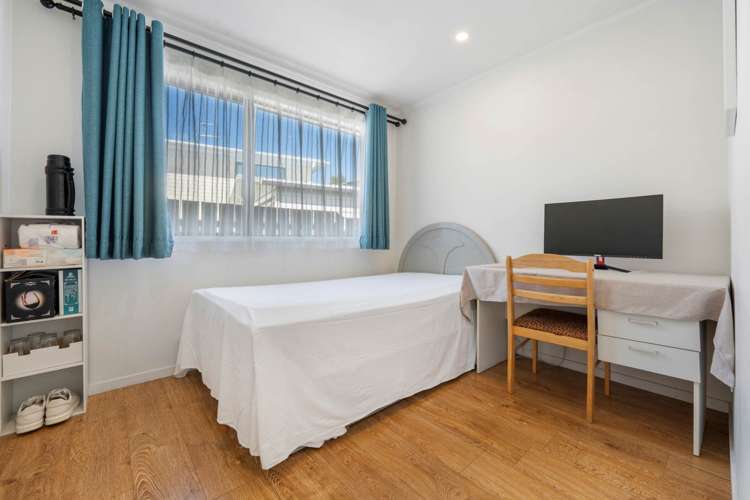 24 Fitzherbert Avenue West Harbour_11