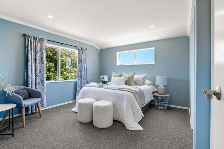 4 Mary Forgham Drive Greenhithe_16