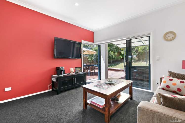 227 Alec Craig Way Gulf Harbour_11