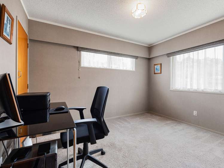 22 Splitt Avenue Glenview_10