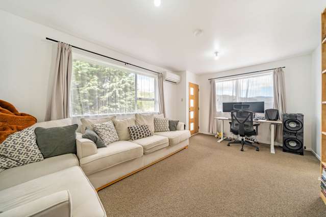 1/6 Naseby Grove Wainuiomata_2