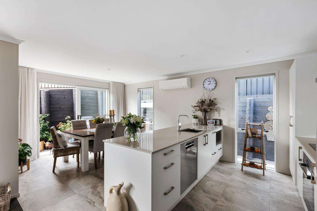 307A Lakes Boulevard_5