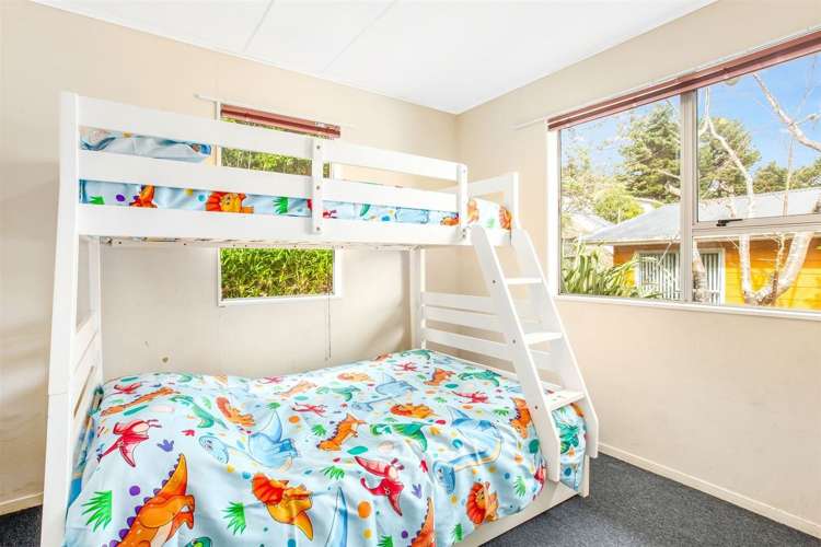 88 Arahura Crescent Waitangirua_9