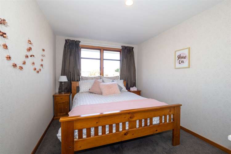 55 Alford Forest Road Allenton_9