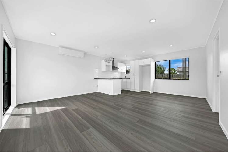 16A Hatherley Place Clendon Park_6