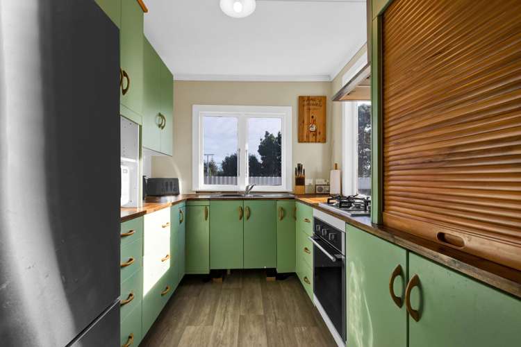 116 Broadway Waitara_10