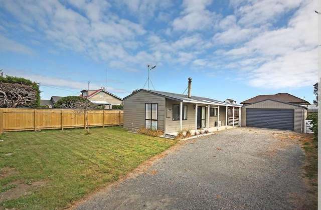 THREE BEDROOMS AT THE BEACH